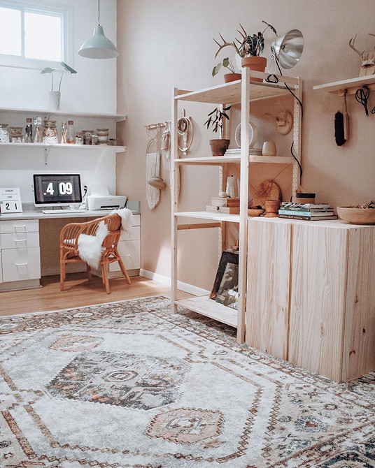 Стелаж ІКЕА в домашньому офісі: зручне зберігання документів та робочих матеріалів