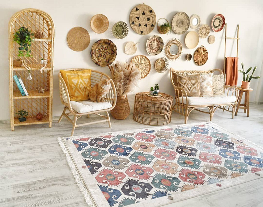 Затишне крісло ІКЕА в інтер'єрі вітальні: зручне місце для відпочинку та релаксації