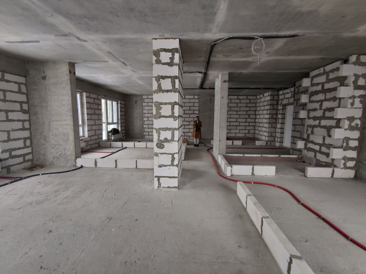 Порівняння стадій обробки квартири: чорнова, передчистова та чистова обробка в новобудові.