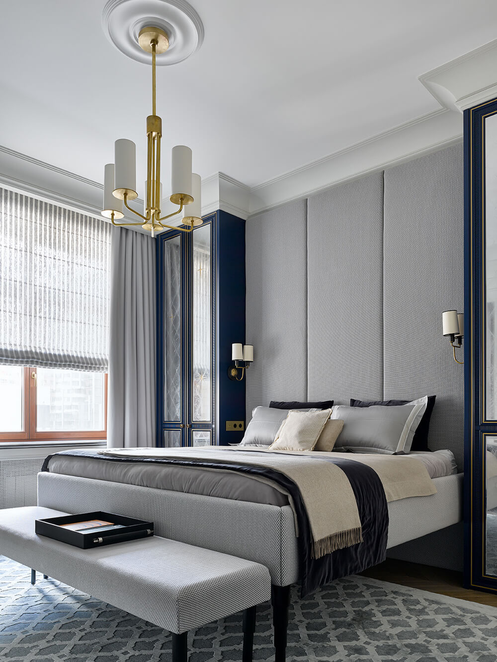 Неокласика в дизайні квартири: елегантний інтер'єр для ідеального початку дня.