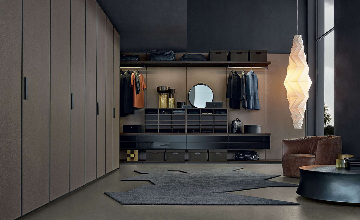 Відкрита гардеробна система: легкий доступ до одягу та елегантне рішення для кімнати.