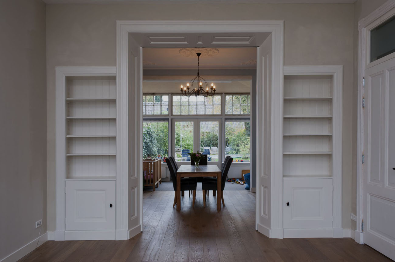 Оформлення міжкімнатного порталу без дверей, мінімалістичний стиль та відкритий простір