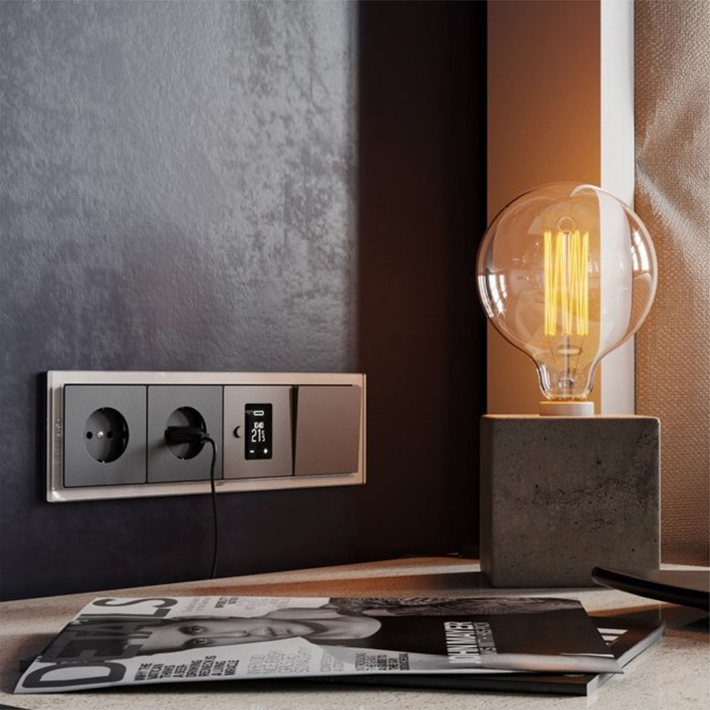 Різноманітні види вимикачів для розумного дому, що дозволяють економити енергію та керувати освітленням