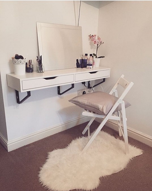 Як зробити туалетний столик своїми руками: прості та ефективні поради