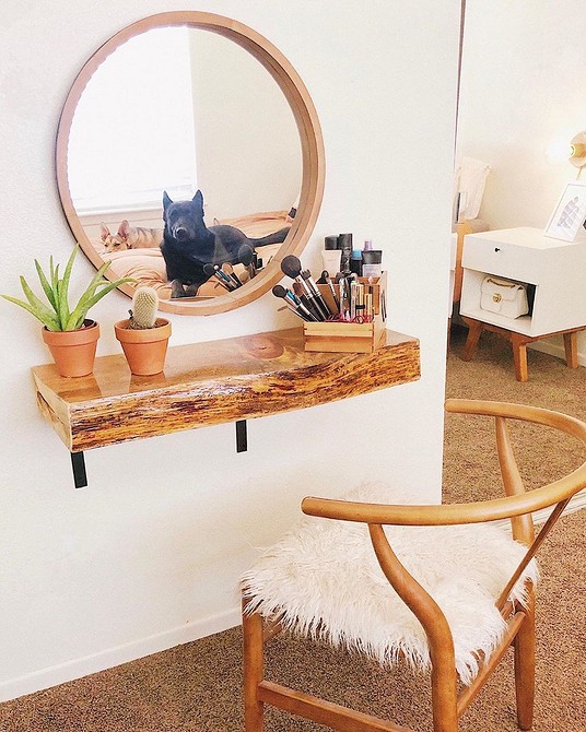 Зробіть свій затишний туалетний столик: інструкція та дизайн ідеї