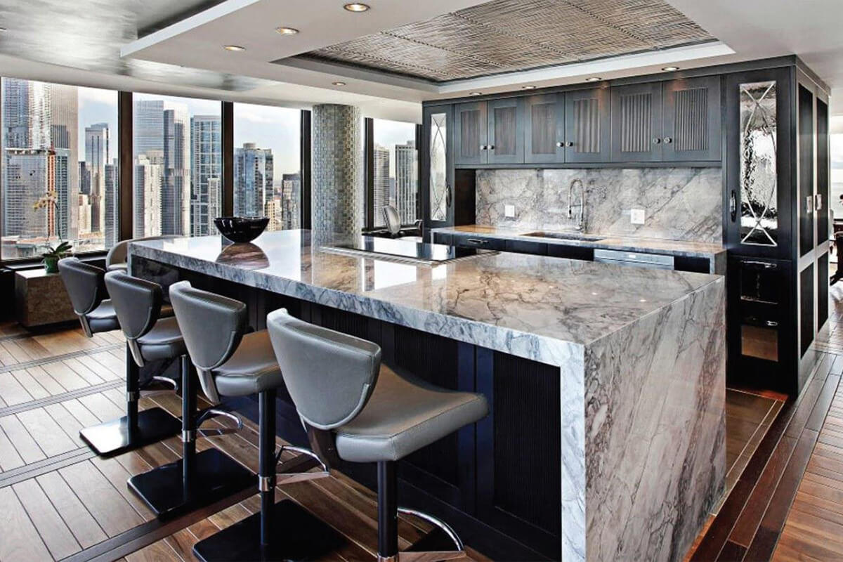 Натуральний камінь в інтер'єрі: догляд та збереження краси природного матеріалу.