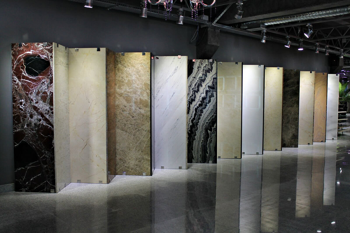 Інтер'єр з натуральним каменем: як правильно доглядати за кам'яними елементами.