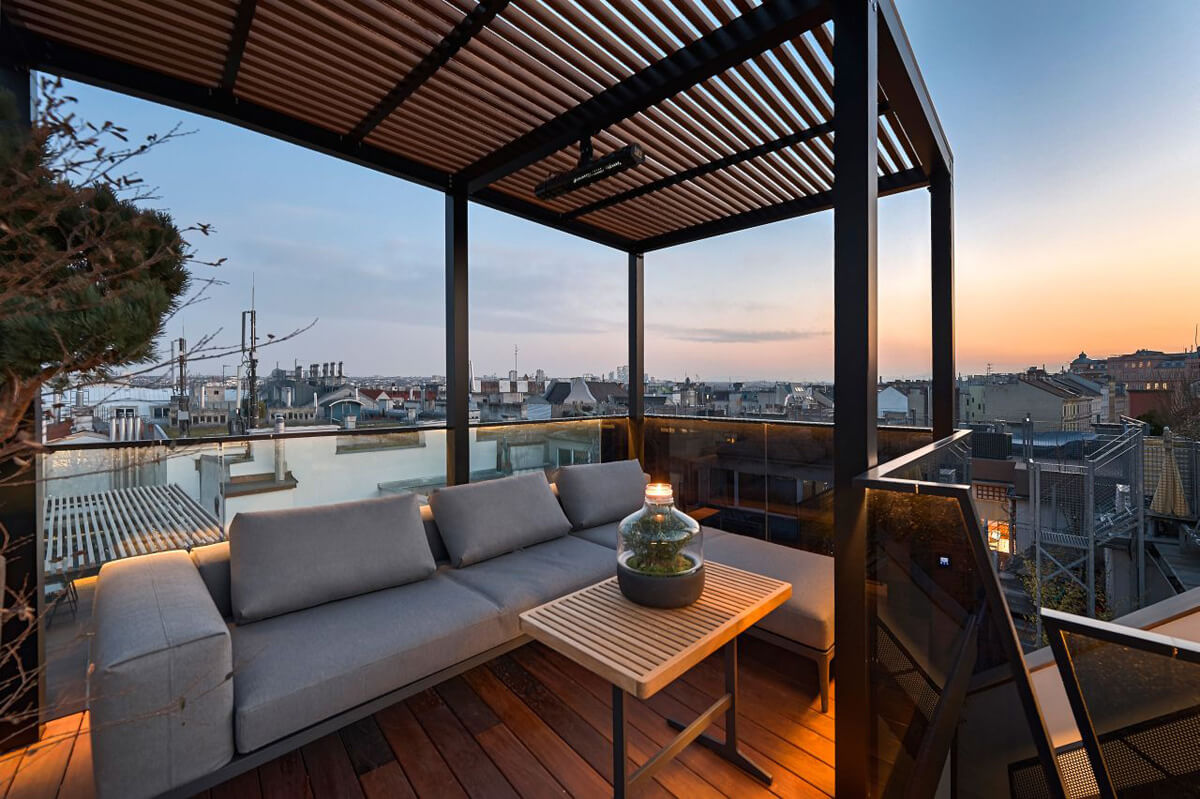 Квартира з терасою: переваги та недоліки відкритого простору в міських умовах.