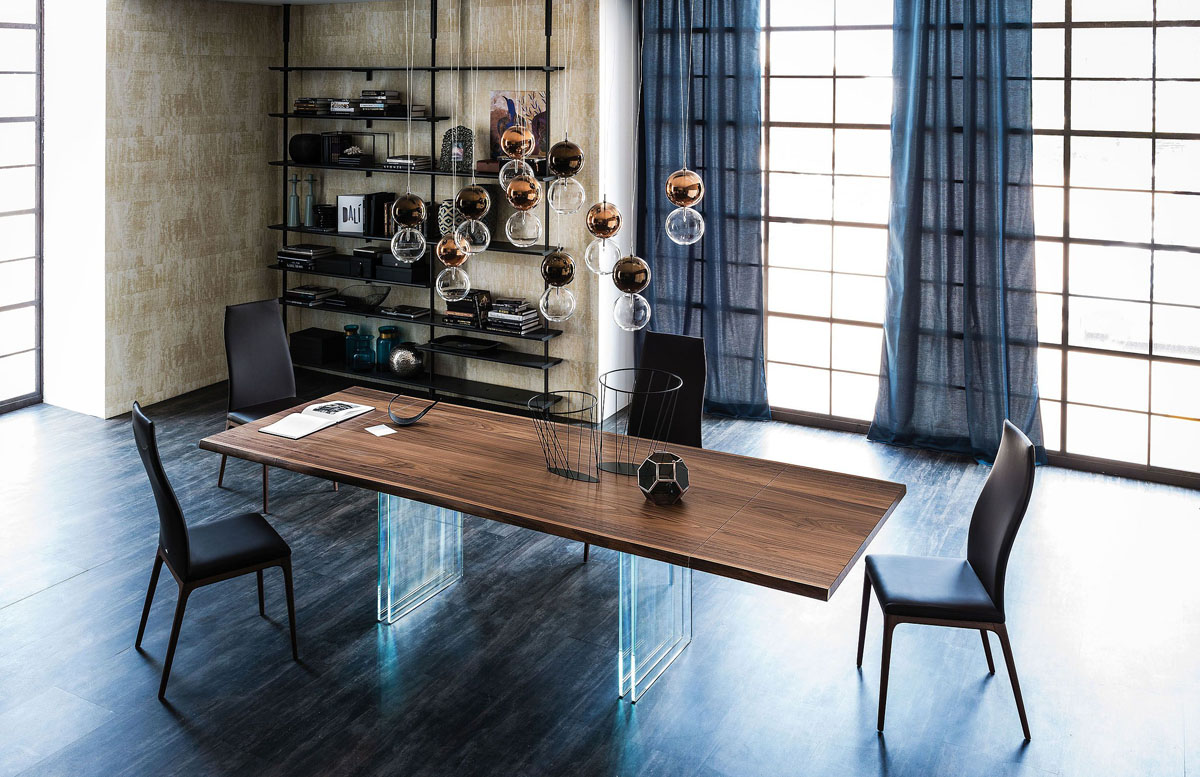 Приклади обідніх столів в інтер'єрі кухні: натхнення для створення затишного простору.