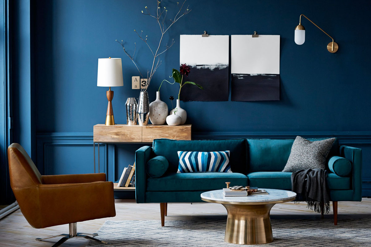 Вишуканий синій інтер'єр: поєднання різних відтінків синього кольору в дизайні кімнати.