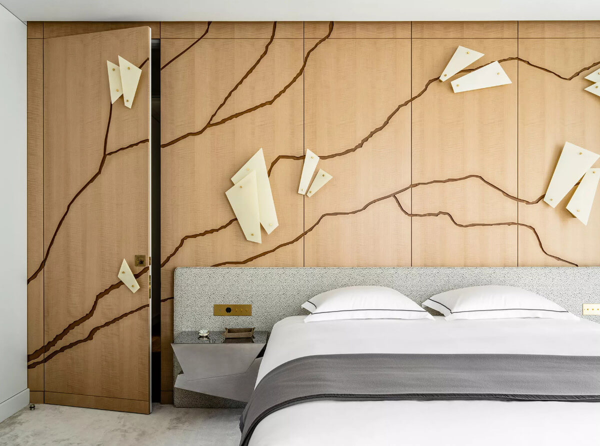 Покривало в інтер'єрі спальні: ідеальний вибір для захисту меблів та стилю.