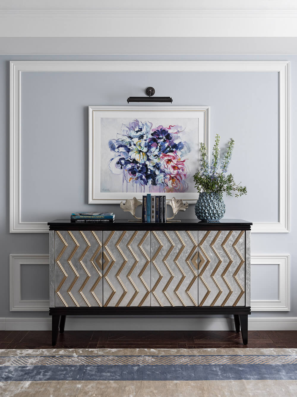 Інтер'єр в стилі сучасна класика: використання класичних елементів для створення елегантного та комфортного дизайну.