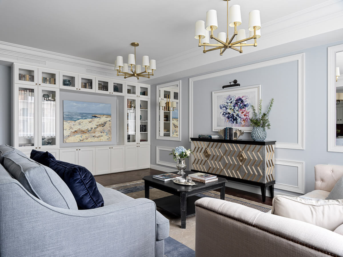 Сучасна класика в інтер'єрі: вдале поєднання традицій та модерну в дизайні квартири.