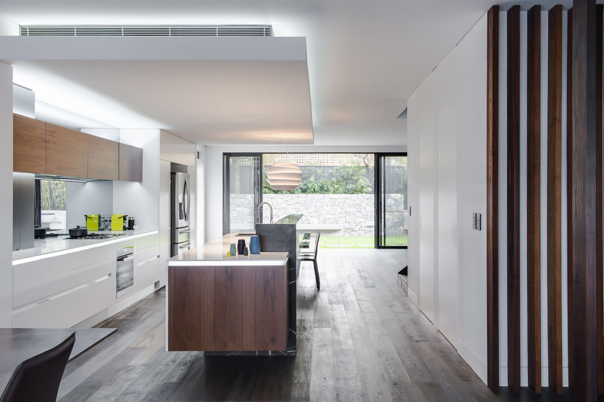 Ефективні методи зволоження повітря в квартирі: огляд популярних рішень та пристроїв.