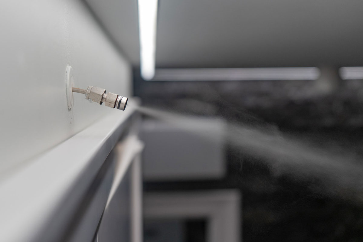 Поради експертів щодо вибору оптимального способу зволоження повітря у квартирі.