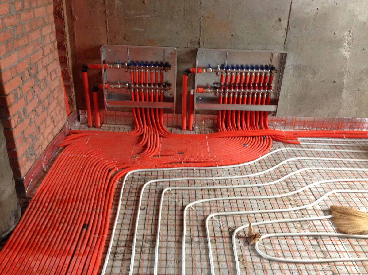 Тепла підлога в інтер'єрі: комфорт, естетика та сучасні технології опалення.