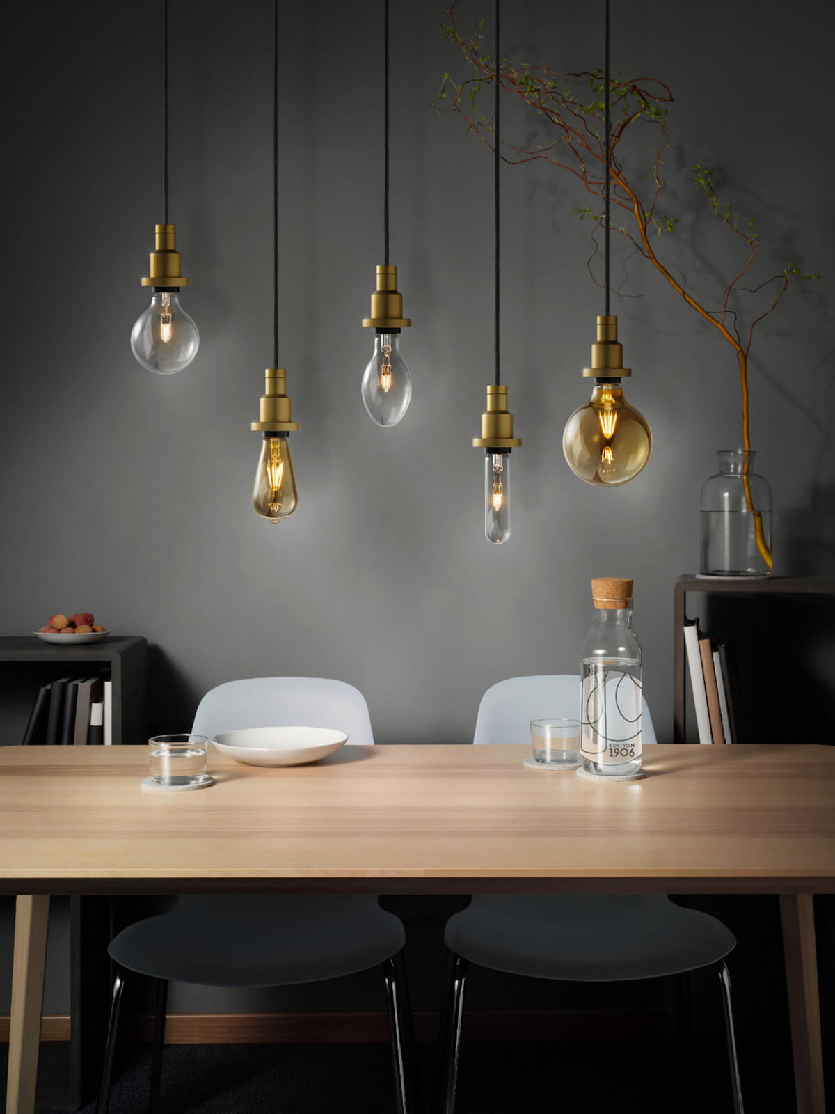 Асортимент світлодіодних ламп різних типів для дому та їх характеристики