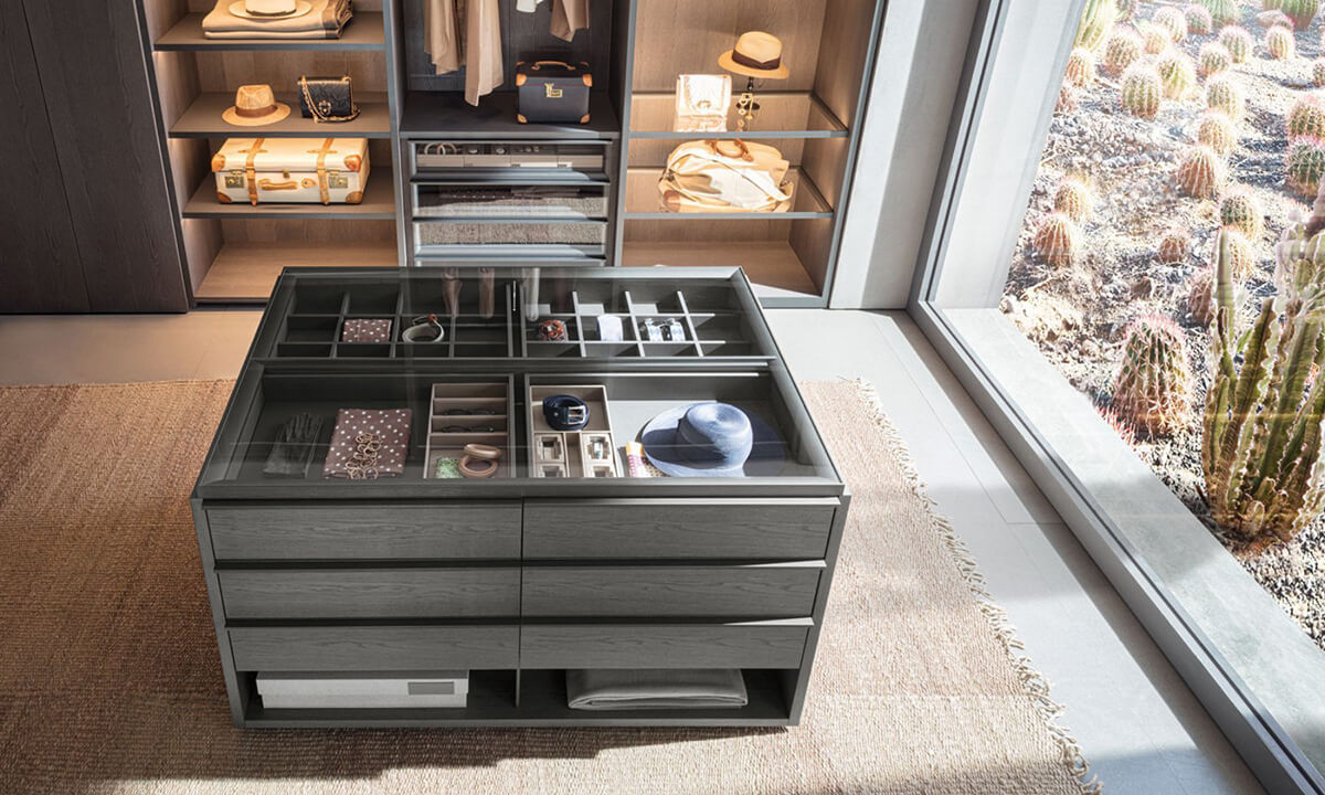 Елегантна висувна система для гардеробу: оптимізоване зберігання одягу та аксесуарів