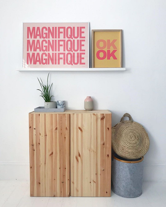 Переробка комода Ікеа Івар з використанням шпалер для декорування фасаду.