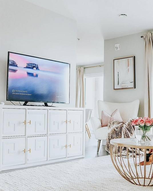 Оригінальні ідеї використання полиць ІКЕА для організації простору в будинку