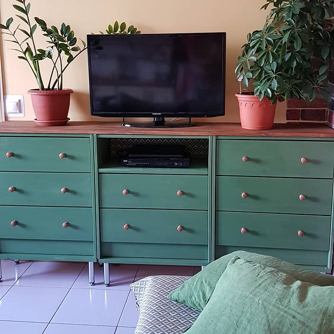 Ідея для дому: перероблений комод як стильний елемент інтер'єру кімнати.