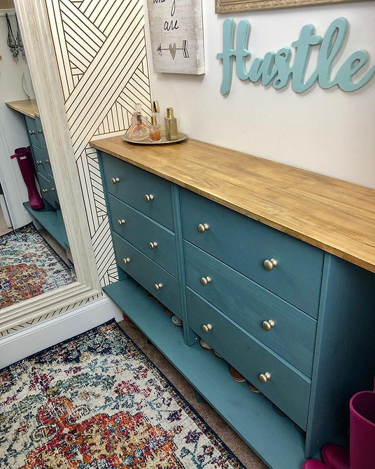 Сучасний комод в інтер'єрі: переробка та нові рішення для зберігання