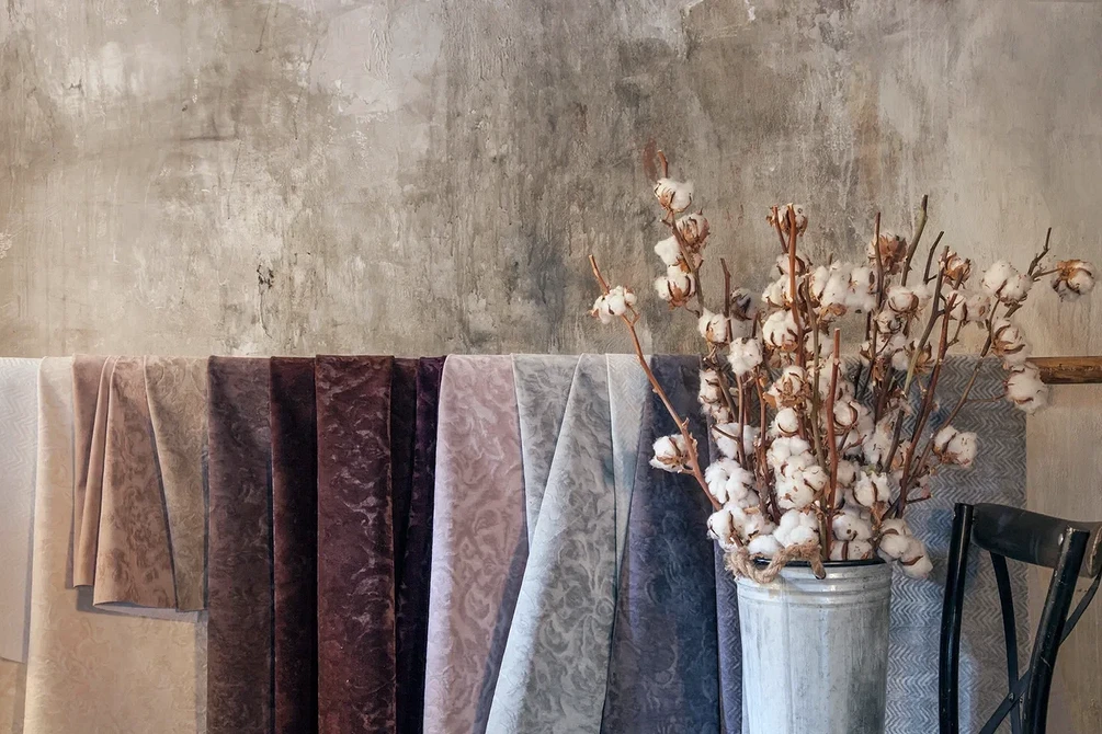 Меблевий текстиль: поради щодо вибору та догляду за оббивкою дивану