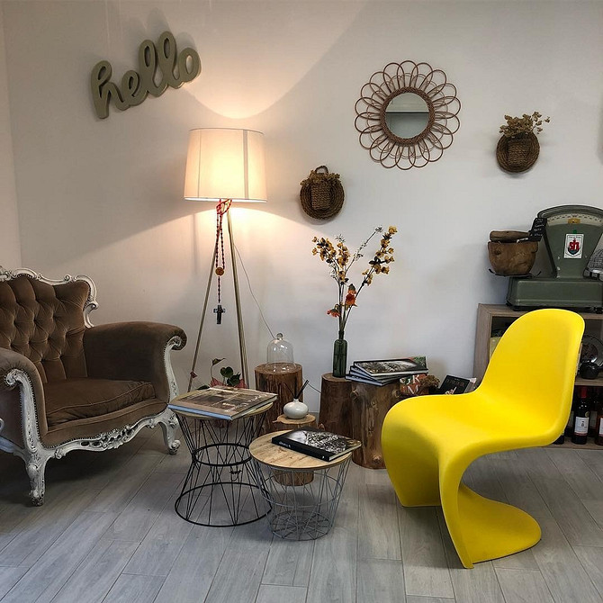 Дизайнерські стільці для інтер'єру в різних стилях, від класики до модерну