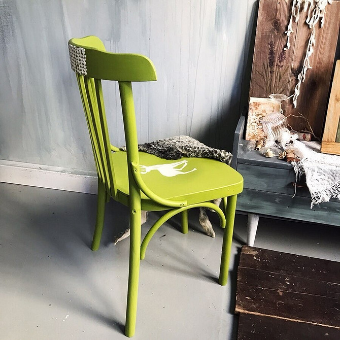 Декор старого стільця: додавання візерунків та малюнків для унікального дизайну меблів.