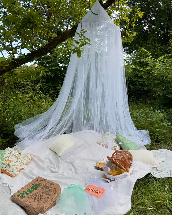 Функціональний садовий навіс: захист від сонця та стильний елемент ландшафтного дизайну.