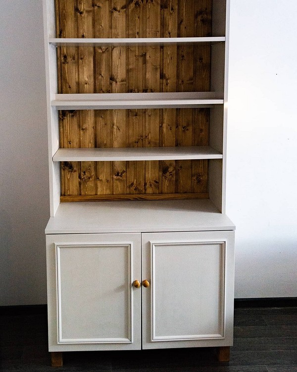 Оновлення старих меблів: шафа з ефектом омбре та декупажем, комбінація технік декорування