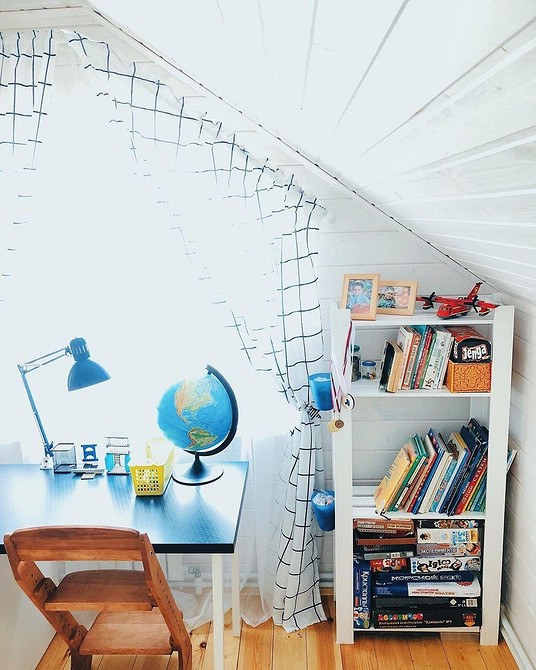 Створення вертикального саду на балконі з використанням стелажа Альберт IKEA