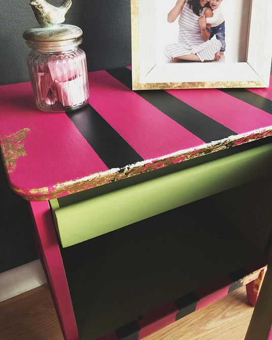 Приклад відновлення дерев'яної рами дзеркала з частковою позолотою.