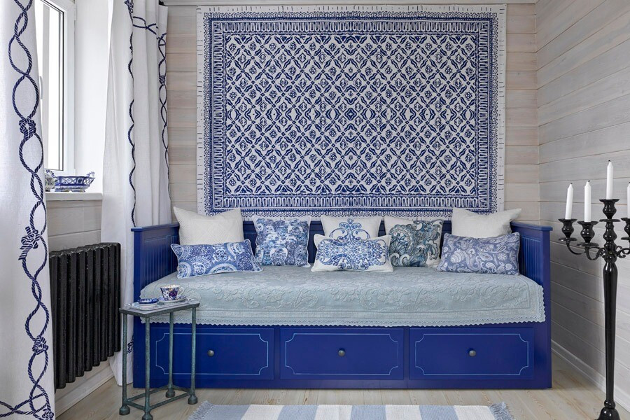 Полиця IKEA, модернізована українським дизайнером: ідеальне рішення для зберігання.