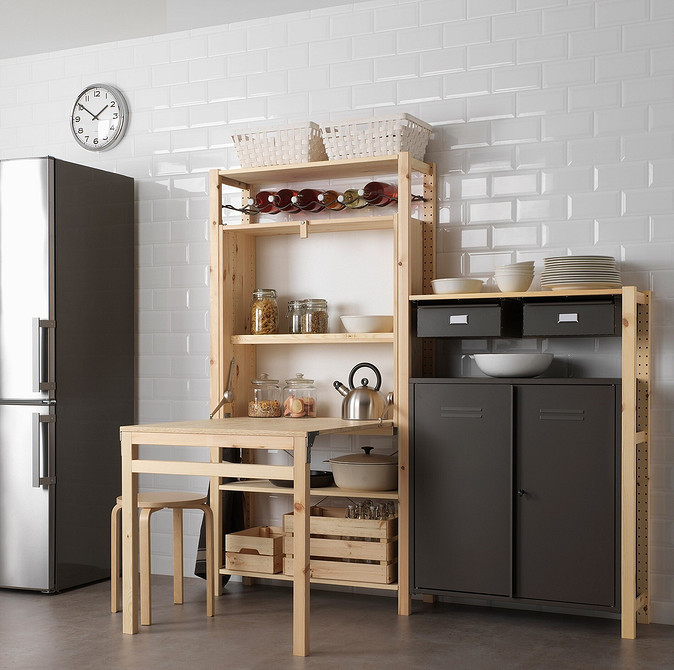 Шафа-ліжко ІКЕА: приховане спальне місце для максимальної економії простору.