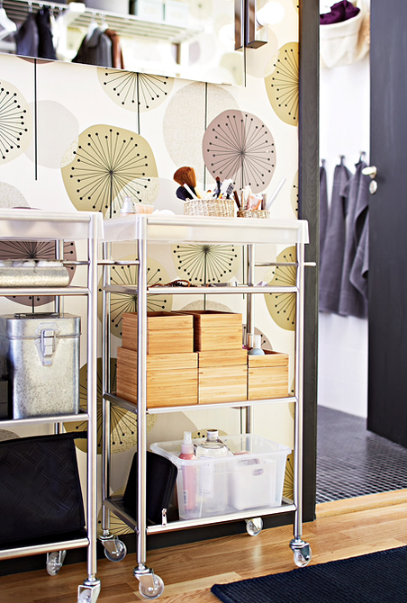 Бюджетні меблі IKEA для дому: ідеї для зберігання речей та затишку