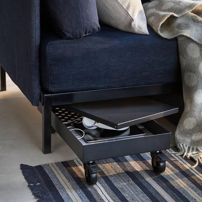 Мобільні меблі IKEA: пересувна тумба з шухлядами для зберігання одягу.