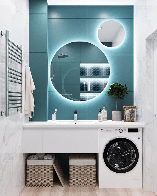 Інтер'єр з білими меблями, що підкреслюють природне освітлення та створюють затишок.