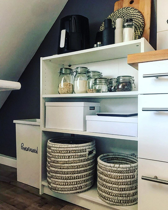 DIY оновлення меблів: трансформація стандартних предметів в унікальні елементи інтер'єру.