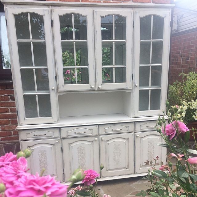 Реставрація старої стінки: перетворення, ідеї дизайну та оновлення меблів