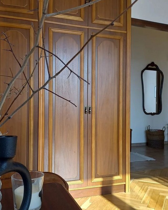 Переробка меблів: креативні ідеї для дому, реставрація старої стінки в новому стилі.