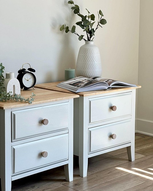 Оновлена стара тумбочка: цікавий DIY проєкт для декору інтер'єру своїми руками.