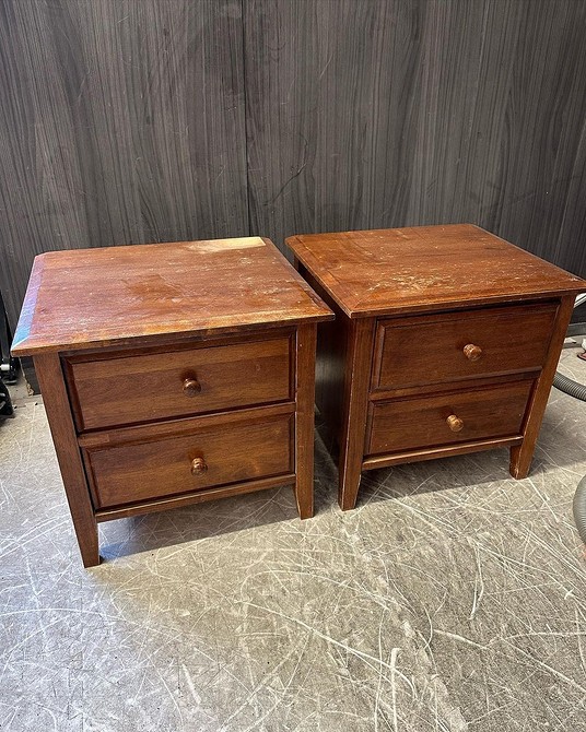 Надихаючі приклади переробки старих тумбочок: створення унікального дизайну своїми руками.