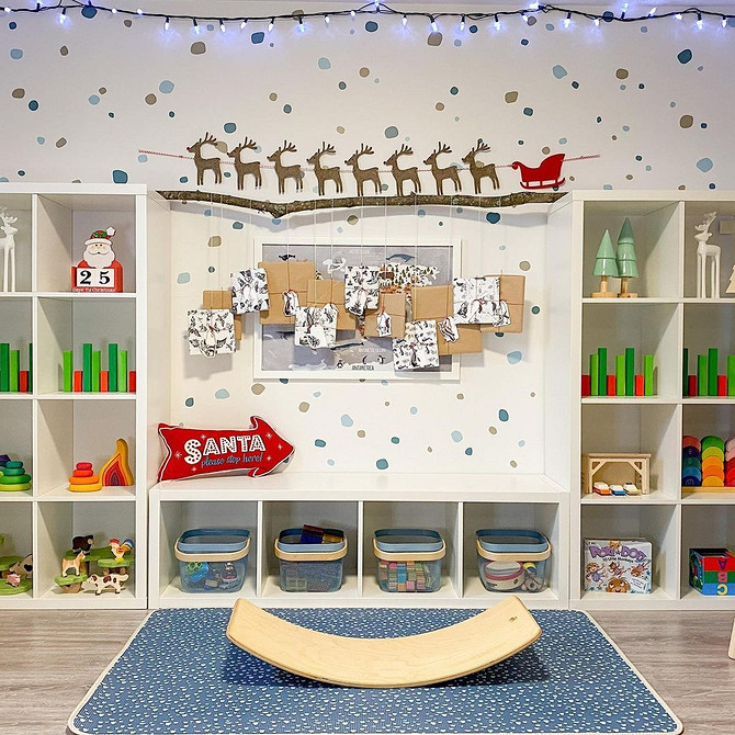 Ідеї використання стелажа Каллакс: створення дивану з місцем для зберігання.