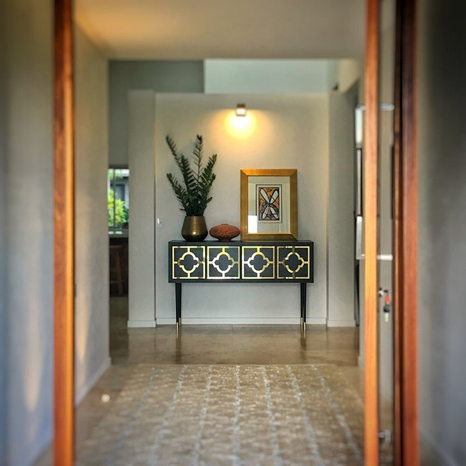 Стелаж Каллакс ІКЕА: ідея для створення приліжкової тумбочки своїми руками