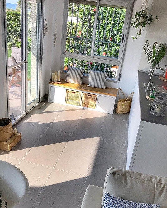 Перетворення стелажа Каллакс ІКЕА: стильний бар своїми руками для дому.