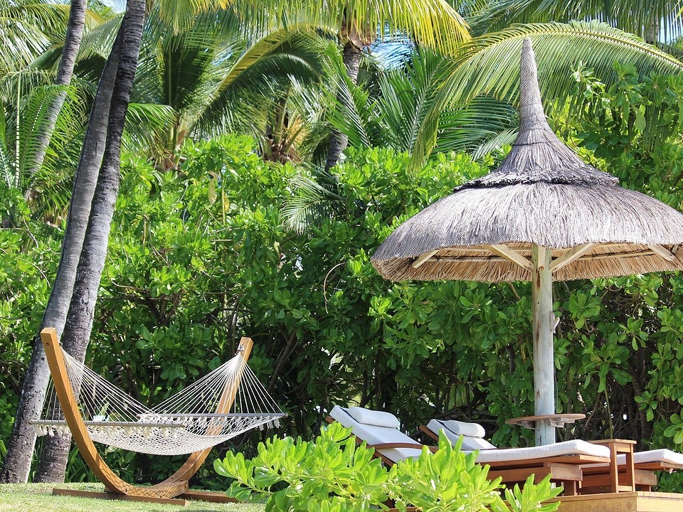 Металевий каркас для гамака: надійна конструкція, зроблена своїми руками, для комфортного відпочинку.