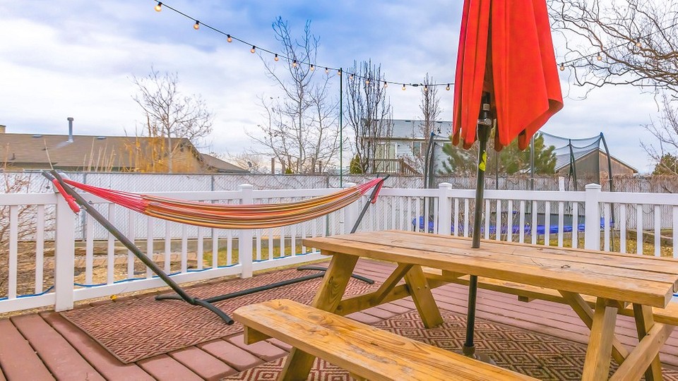 А-подібна рама для гамака з дерева та металу, зроблена своїми руками