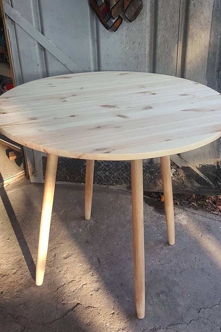 Виготовлення дерев'яного столу в альтанку: матеріали та інструменти для роботи