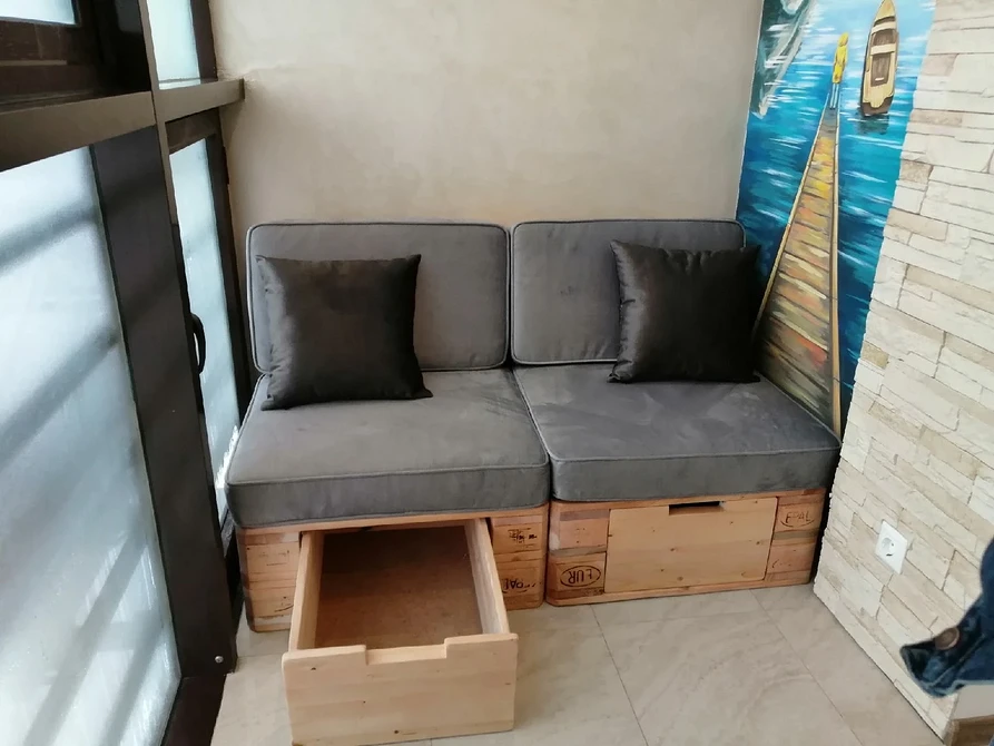 Дизайн дивана з піддонів: ідеї для дому та дачі, створення меблів своїми руками.